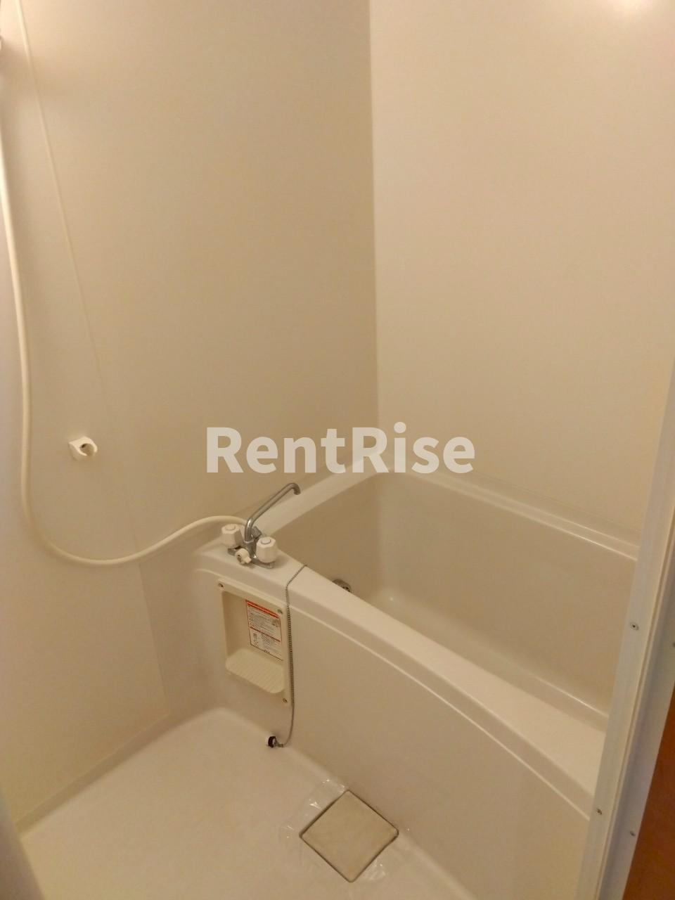 ハイツオレンジAの浴室