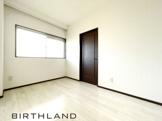 中古マンション　パレ・ブラン　9階メゾネットタイプ　眺望良好の洋室