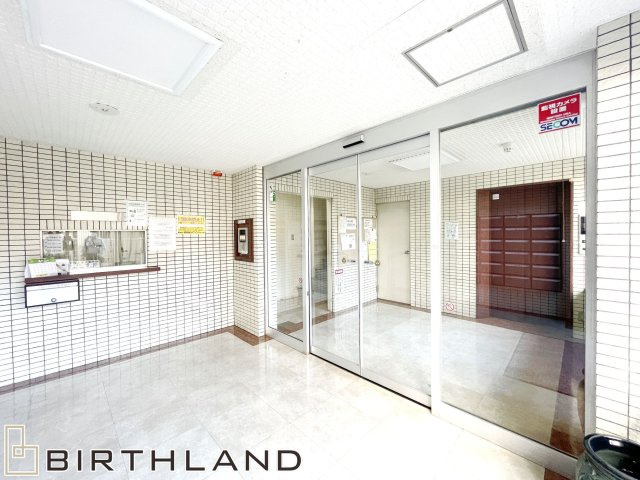 中古マンション　パレ・ブラン　9階メゾネットタイプ　眺望良好のエントランス