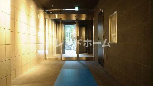 セオリー夕陽丘DOORのエントランス|選べる家電プランあり！！