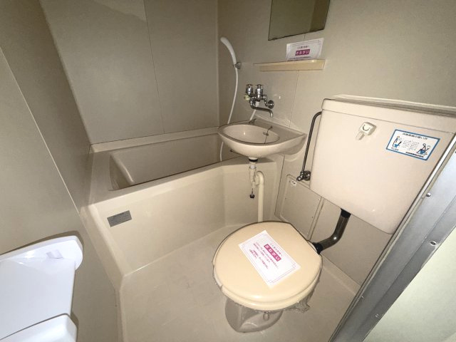 ジュネス船場の浴室