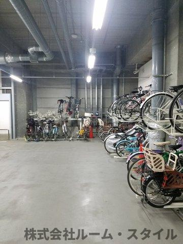 パークシティ武蔵小杉ミッドスカイタワーの駐輪場|駐輪場