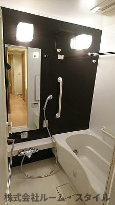 パークシティ武蔵小杉ミッドスカイタワーの浴室|浴室暖房乾燥機能付き　シックなお風呂で落ち着いたバスタイム