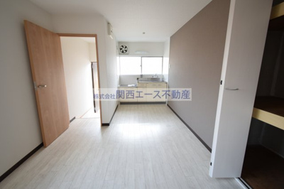 【居間・リビング】 | 八軒家