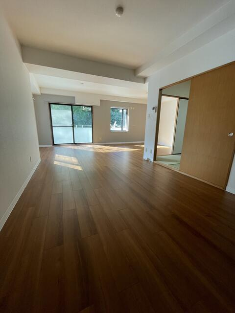 川崎市多摩区三田１丁目の賃貸マンションの洋室