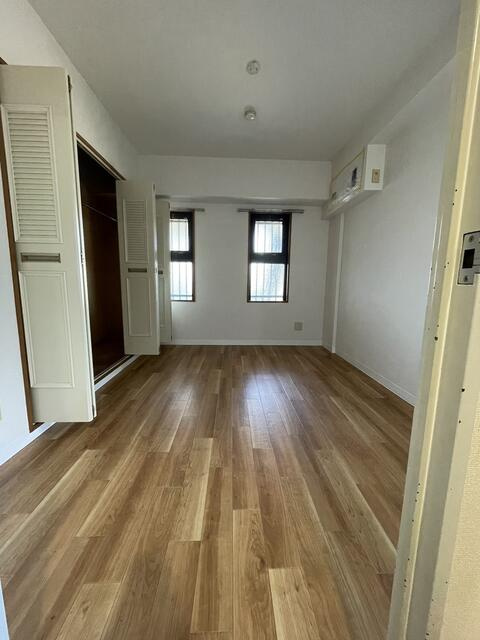 川崎市多摩区三田１丁目の賃貸マンションの居間・リビング