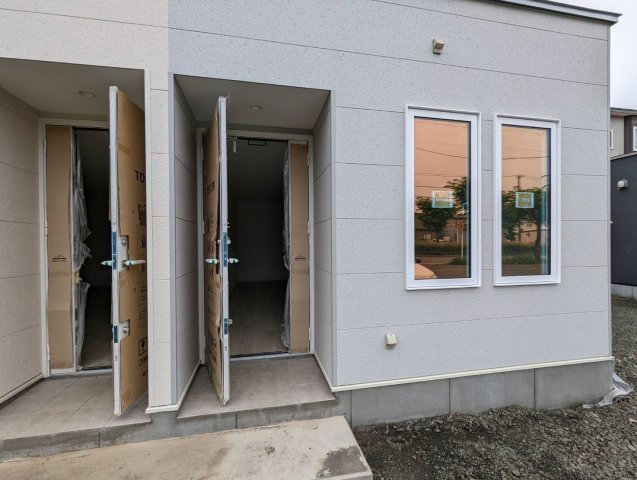 昭和中央3-2-4貸店舗のエントランス