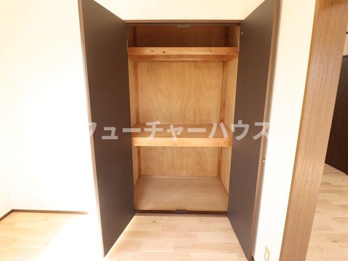 メゾン・フローラＢの収納