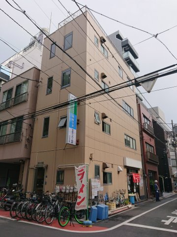 星川ビルの外観|上野の貸店舗・貸事務所。
「星川ビル」のことなら(株)メイワ・エステートへ