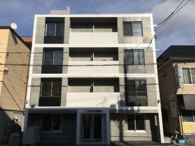札幌市中央区南二十二条西8丁目　一棟マンション　築4年の外観