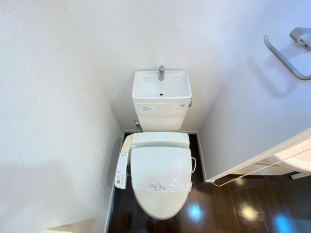 【トイレ】 | アリエス薬院 | 別号室の写真になります。現況優先。