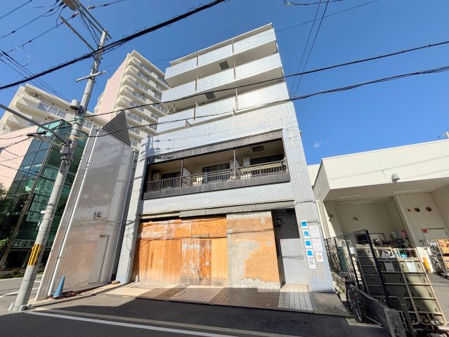 淡路駅前ビルの外観