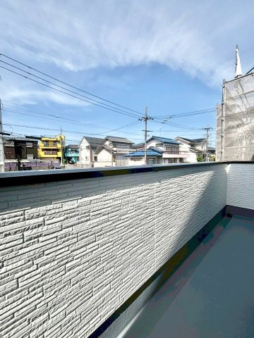 Terrechez　緑区黒沢台3期　全3棟　新築戸建のバルコニー