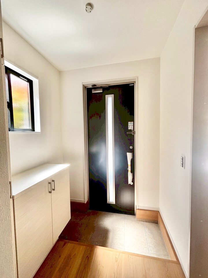 Terrechez　緑区黒沢台3期　全3棟　新築戸建の玄関