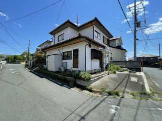 【外観】 | 三ツ寺町中古 | 角地で日当たり良好な物件です。