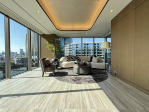 【居間・リビング】 | 広々34帖超のLDK♪彩光面が豊富で陽当り良好です
2025年5月8日撮影