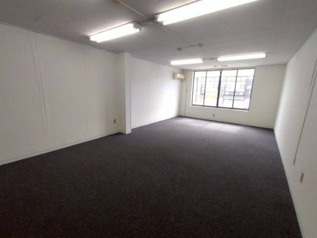 吉野屋ビルの内装