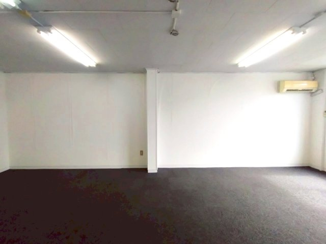 吉野屋ビルの内装