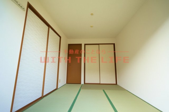 メルベーユ・ドミール【10，000円キャッシュバック対象物件】の和室|来客時にも便利な和室付き