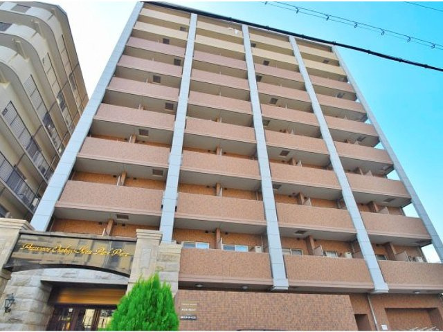 プレサンス大阪城公園パークプレイスの外観