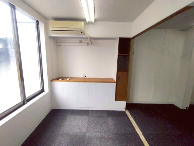 吉野屋ビルの内装