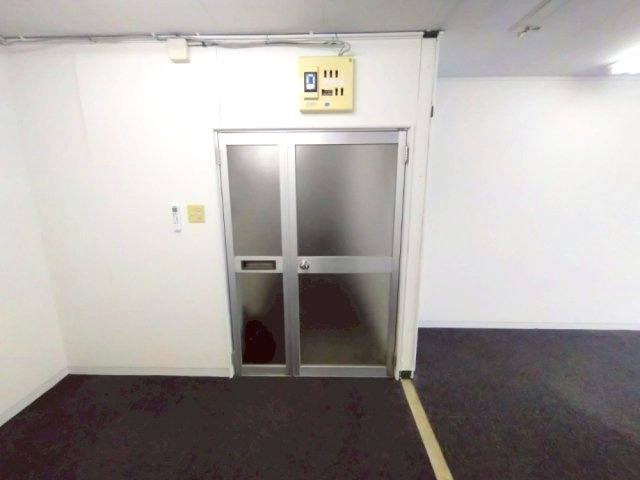 吉野屋ビルの内装