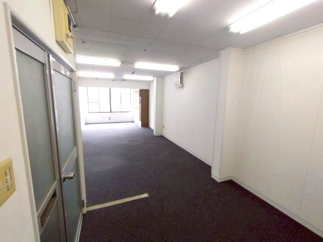 吉野屋ビルの内装