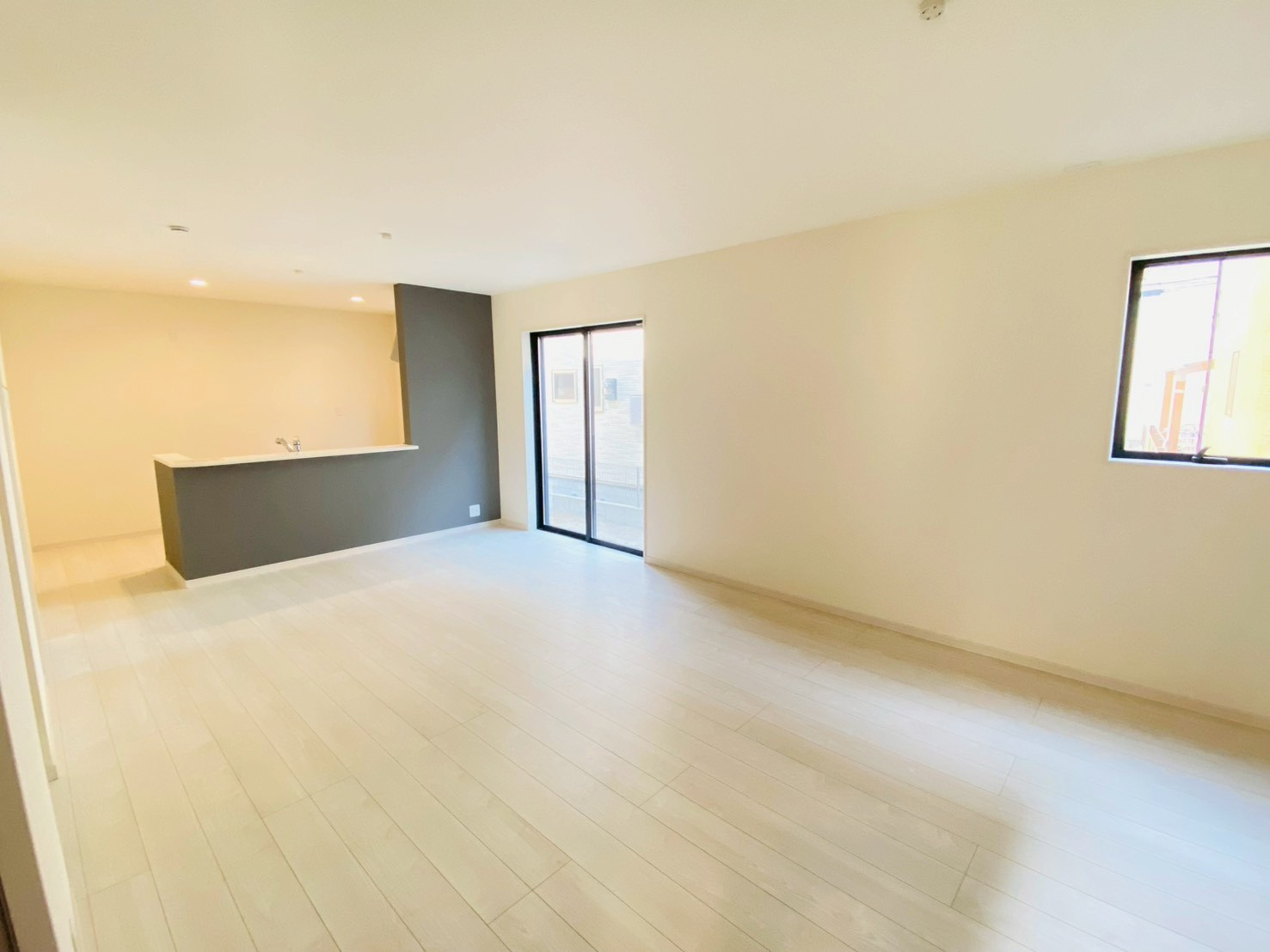 リーブルガーデン／東区戸島第11／の居間・リビング