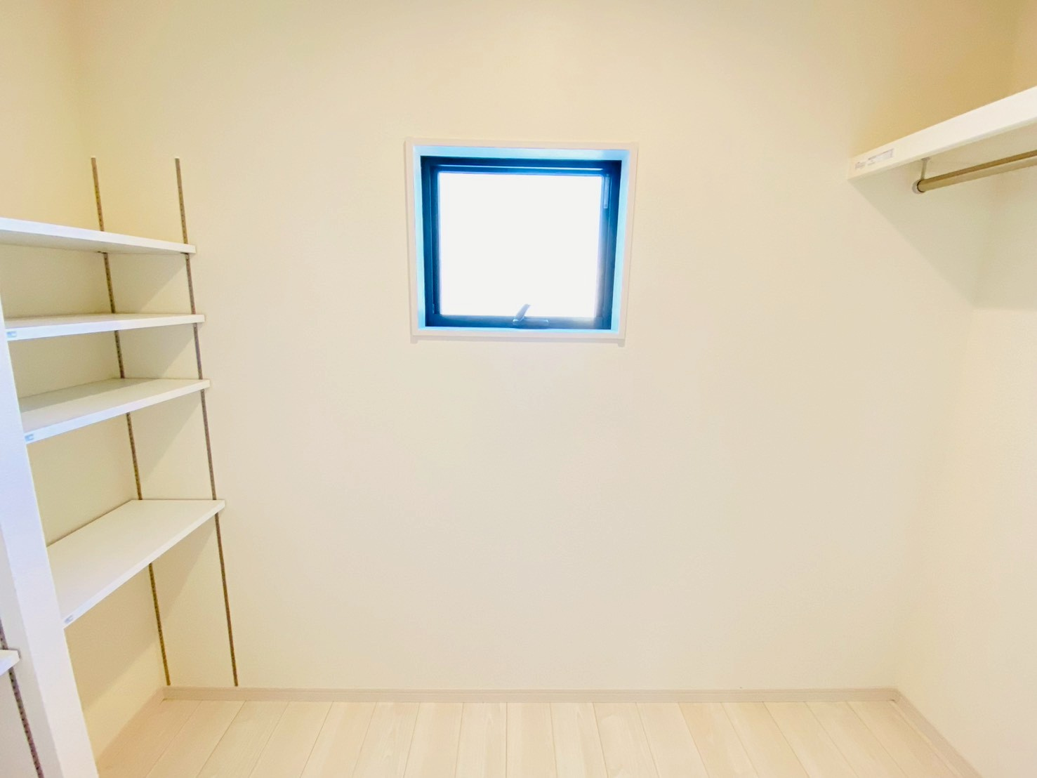 リーブルガーデン／東区戸島第11／の収納