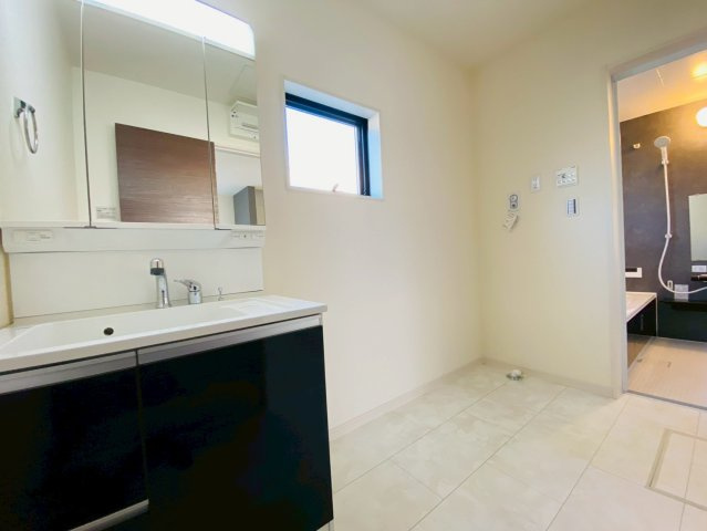 リーブルガーデン／東区戸島第11／のランドリースペース