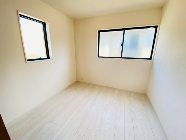 リーブルガーデン／東区戸島第11／の洋室