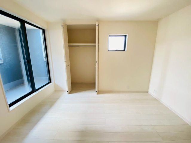 リーブルガーデン／東区戸島第11／の洋室