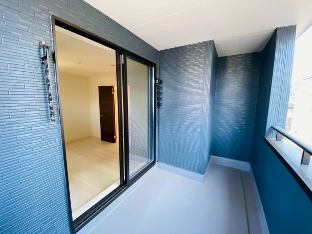 リーブルガーデン／東区戸島第11／のバルコニー