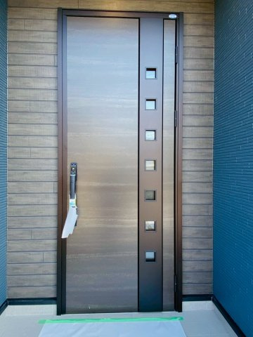 リーブルガーデン／東区戸島第11／の玄関