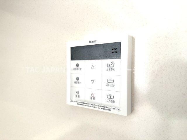 川口市青木1丁目7期　新築戸建の発電・温水設備|ワンタッチでお湯張や追焚ができるオートバスで便利です。