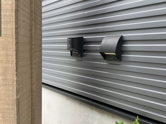 海まで徒歩12分！緑豊かな高台にある新築住宅のその他|EV車用コンセント