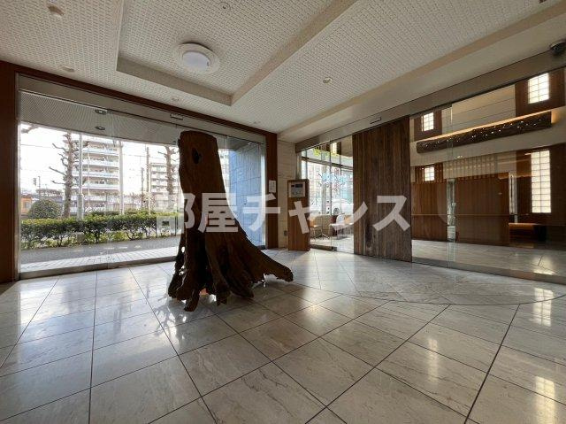 パークフラッツ金山のエントランス