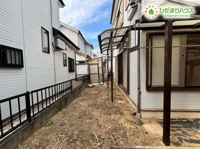 深谷市大谷　中古戸建の前面道路含む現地写真