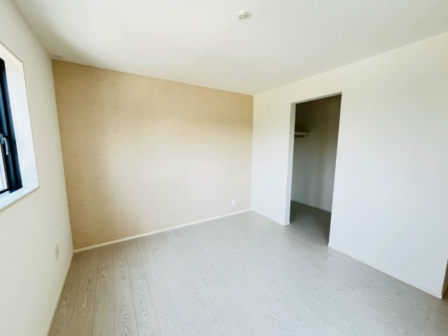 よかタウン／東区戸島西7丁目3期／１１号棟の洋室