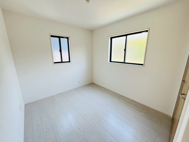 よかタウン／東区戸島西7丁目3期／１１号棟の洋室