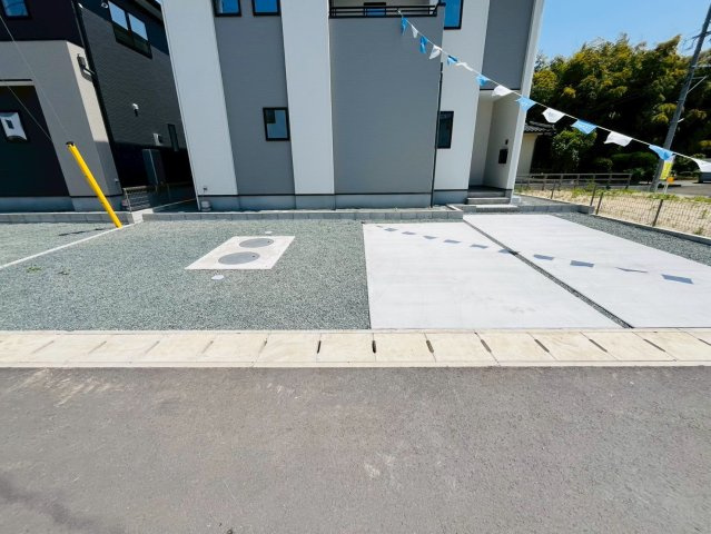 よかタウン／東区戸島西7丁目3期／１１号棟の駐車場