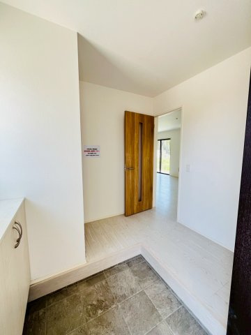 よかタウン／東区戸島西7丁目3期／１１号棟の玄関