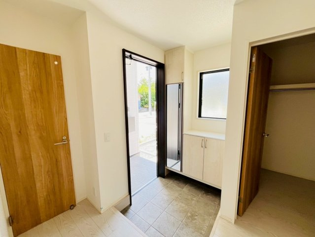 よかタウン／東区戸島西7丁目3期／１１号棟の玄関