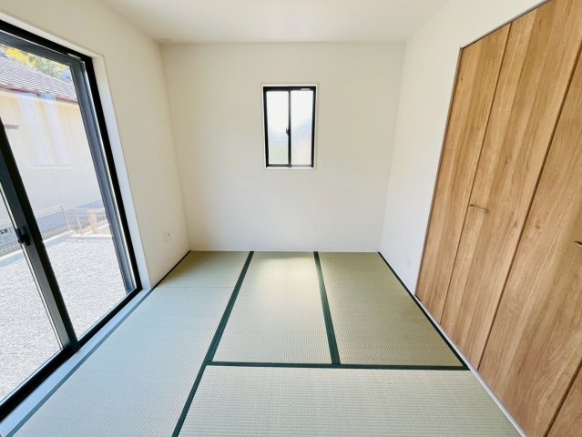 よかタウン／東区戸島西7丁目3期／１１号棟の和室