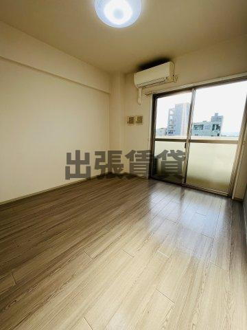 ジュール亀島の居間・リビング