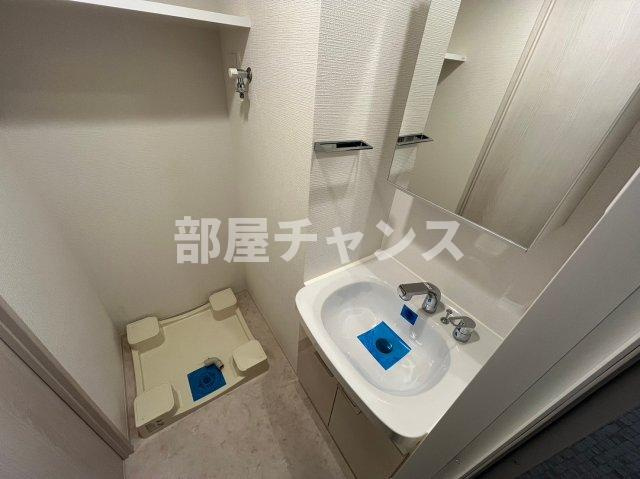 エスリード大須プレシアの独立洗面台|朝の支度にも助かる、独立の洗髪洗面化粧台