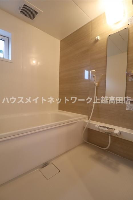 ノーブル スクエア Ｃの浴室|浴室