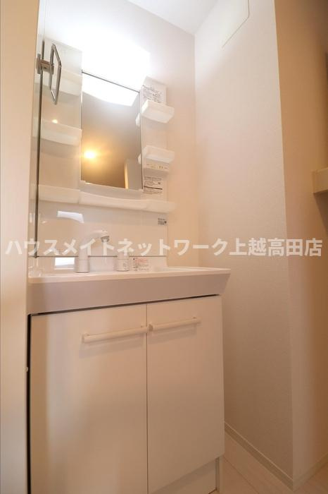 ノーブル スクエア Ｃの独立洗面台|洗髪洗面化粧台