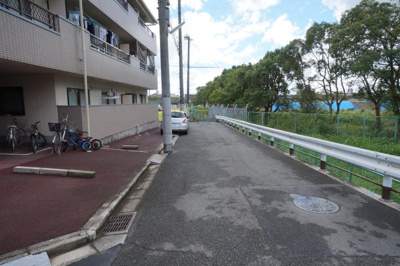 【駐車場】 | ハイツニシタニ