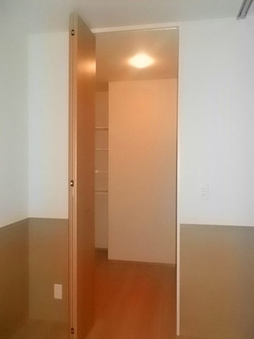 ラ・ベルデュールの収納|ウォークインクローゼット